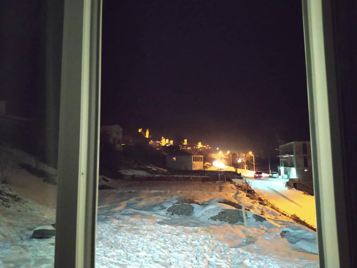 Tetne Qor Guesthouse Mestia Exterior foto