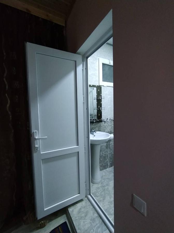 Tetne Qor Guesthouse Mestia Exterior foto